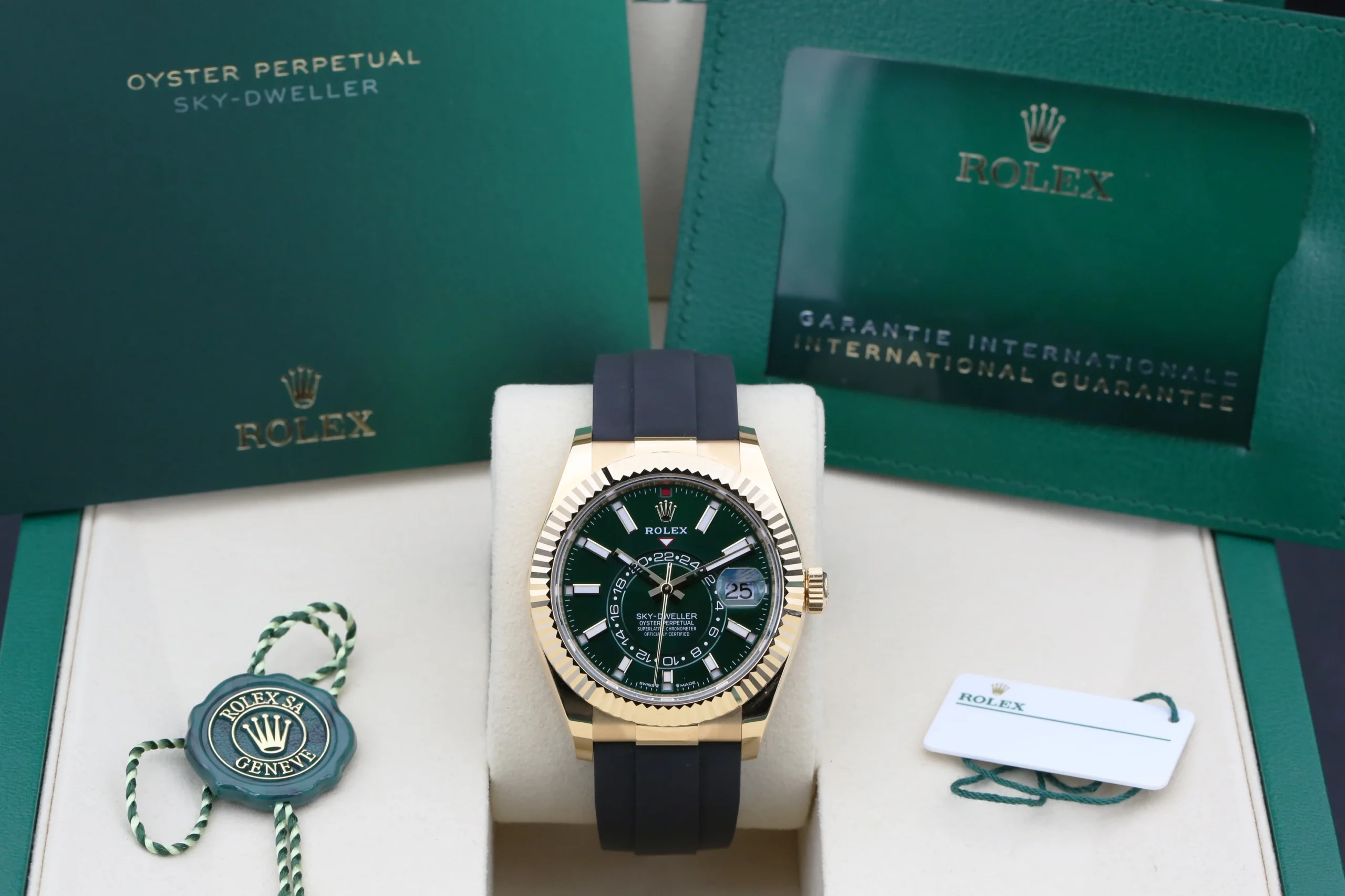 Rolex Sky-Dweller Yellow Gold 336238