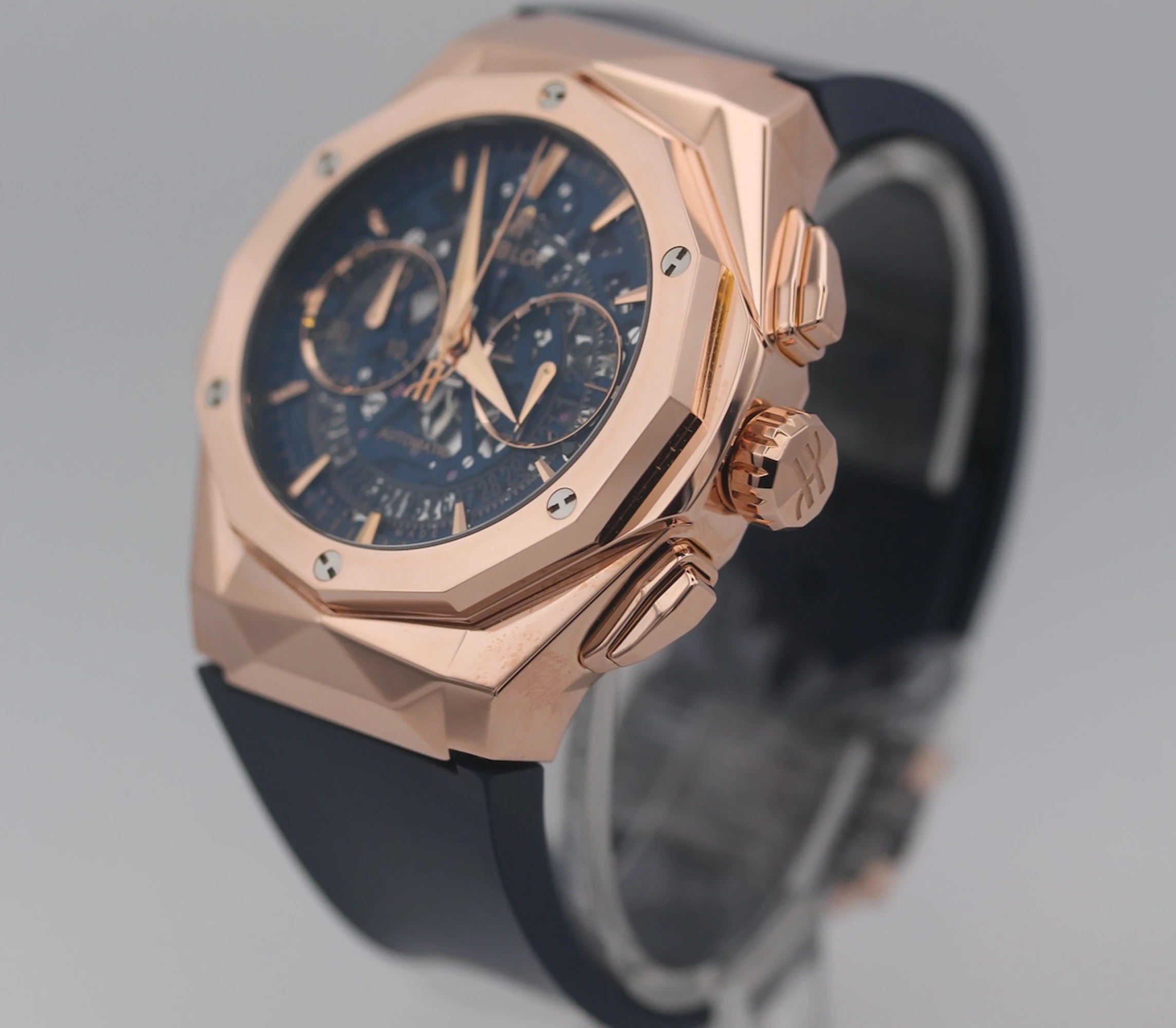 Hublot Classic Fusion Rose Gold