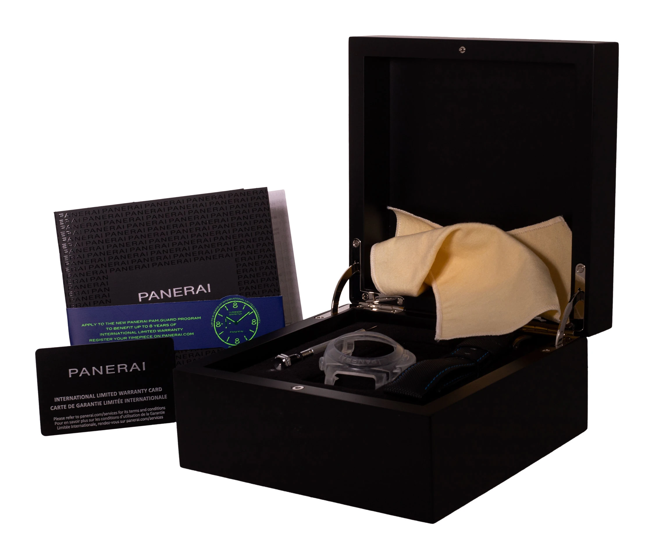 PAM01117_4