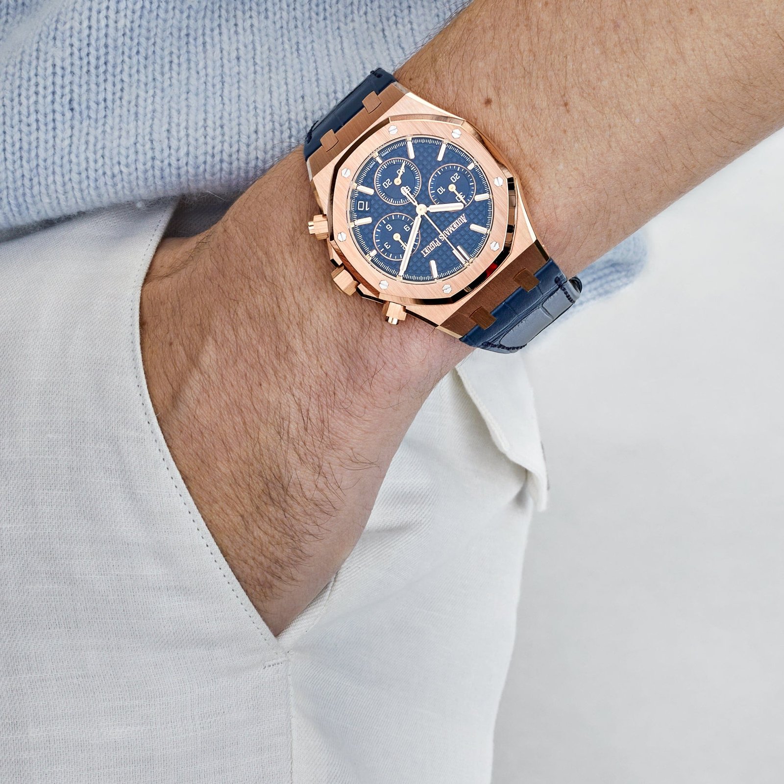 audemars-piguet-royal-oak-26240or-oo-d315cr-01-chronograph-50th-anniversary-rose-gold-blue-dial-2022-audemars-piguet-41267809845492