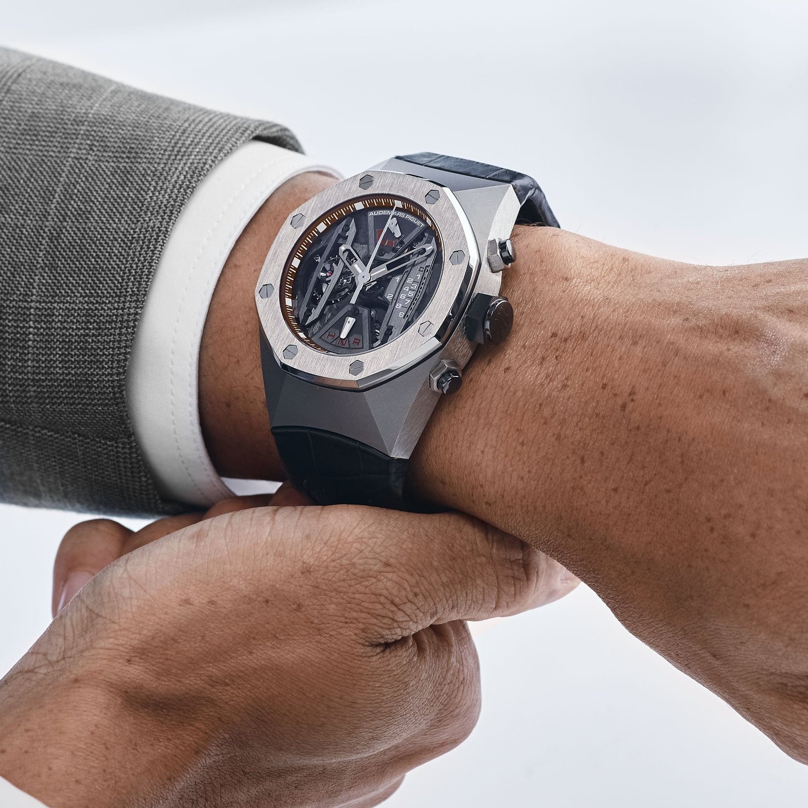 audemars-piguet-royal-oak-concept-26223ti-oo-d099cr-01-tourbillon-chronograph-titanium-audemars-piguet-1193128251