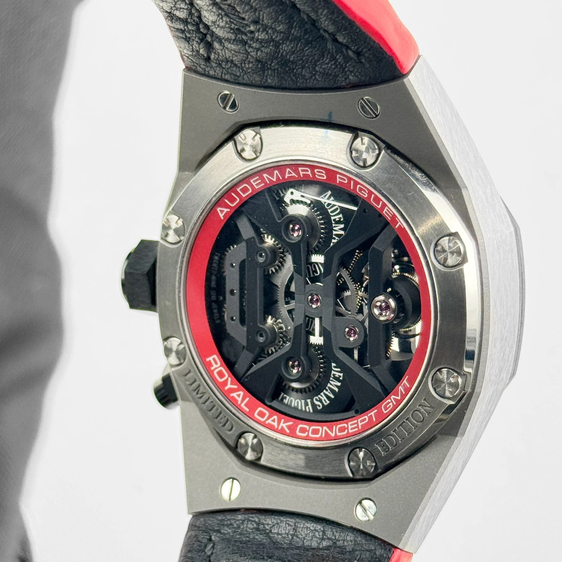 audemars-piguet-royal-oak-concept-26588io-oo-d067ca-01-tourbillon-gmt-limited-edition-audemars-piguet-1176390694