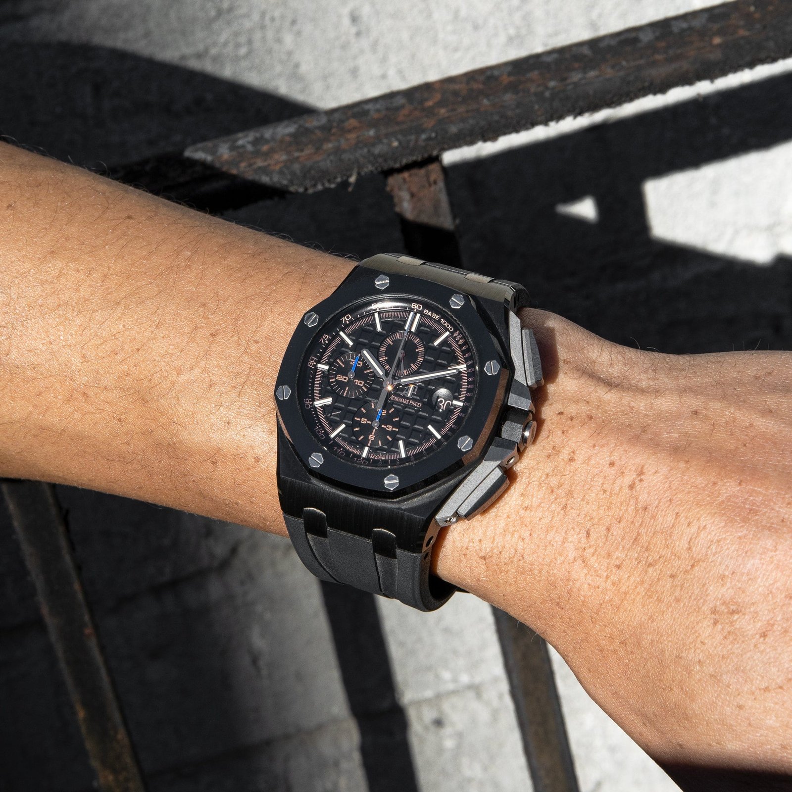 audemars-piguet-royal-oak-offshore-26405ce-oo-a002ca-02-selfwinding-chronograph-black-ceramic-audemars-piguet-43645204955380