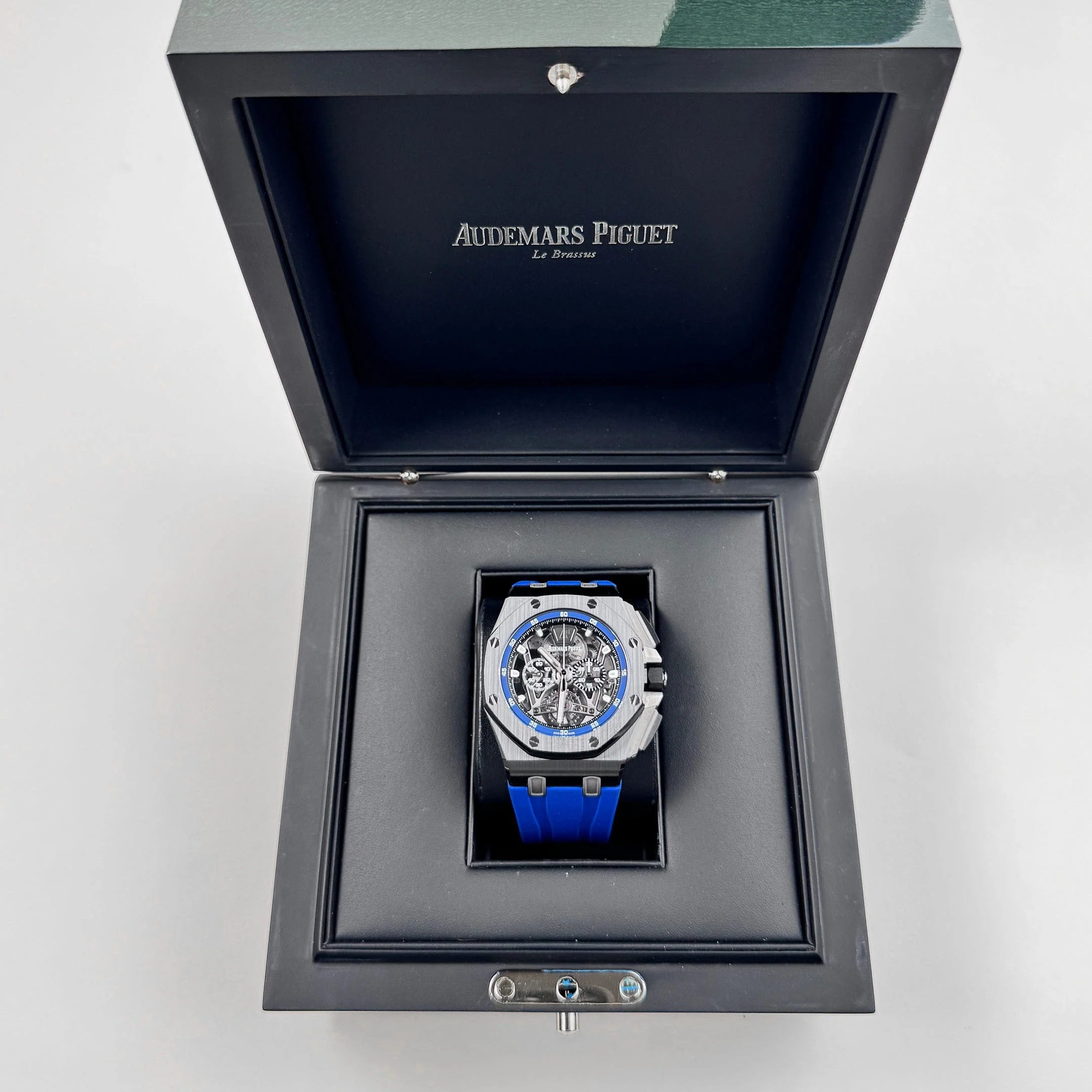 audemars-piguet-royal-oak-offshore-26407ce-oo-a030ca-01-tourbillon-chronograph-black-ceramic-openworked-dial-2019-audemars-piguet-1133363285