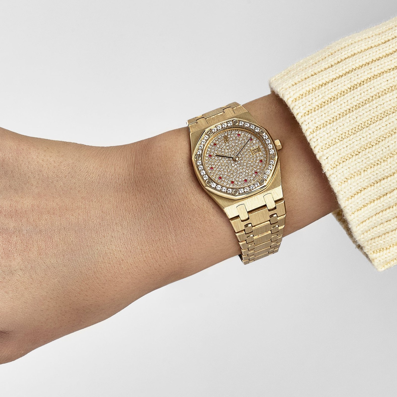 audemars-piguet-royal-oak-vintage-56342ba-z-0789ba-03-ladies-yellow-gold-diamond-ruby-dial-diamond-bezel-quartz-2001-audemars-piguet-1216311628