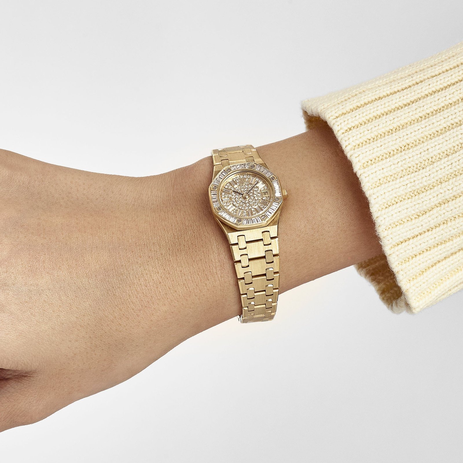 audemars-piguet-royal-oak-vintage-66464ba-z-0722ba-01-ladies-yellow-gold-diamond-dial-diamond-bezel-quartz-audemars-piguet-1216311624