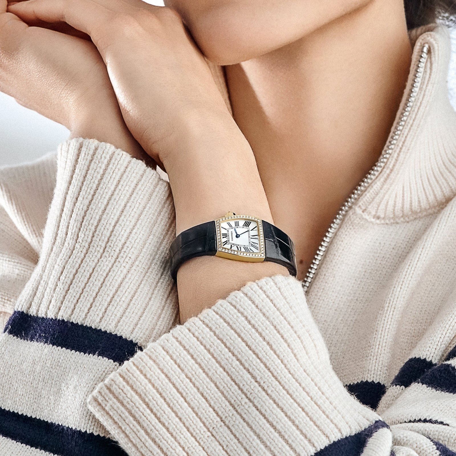 cartier-la-dona-2903-yellow-gold-diamond-bezel-alligator-cartier-1129657433