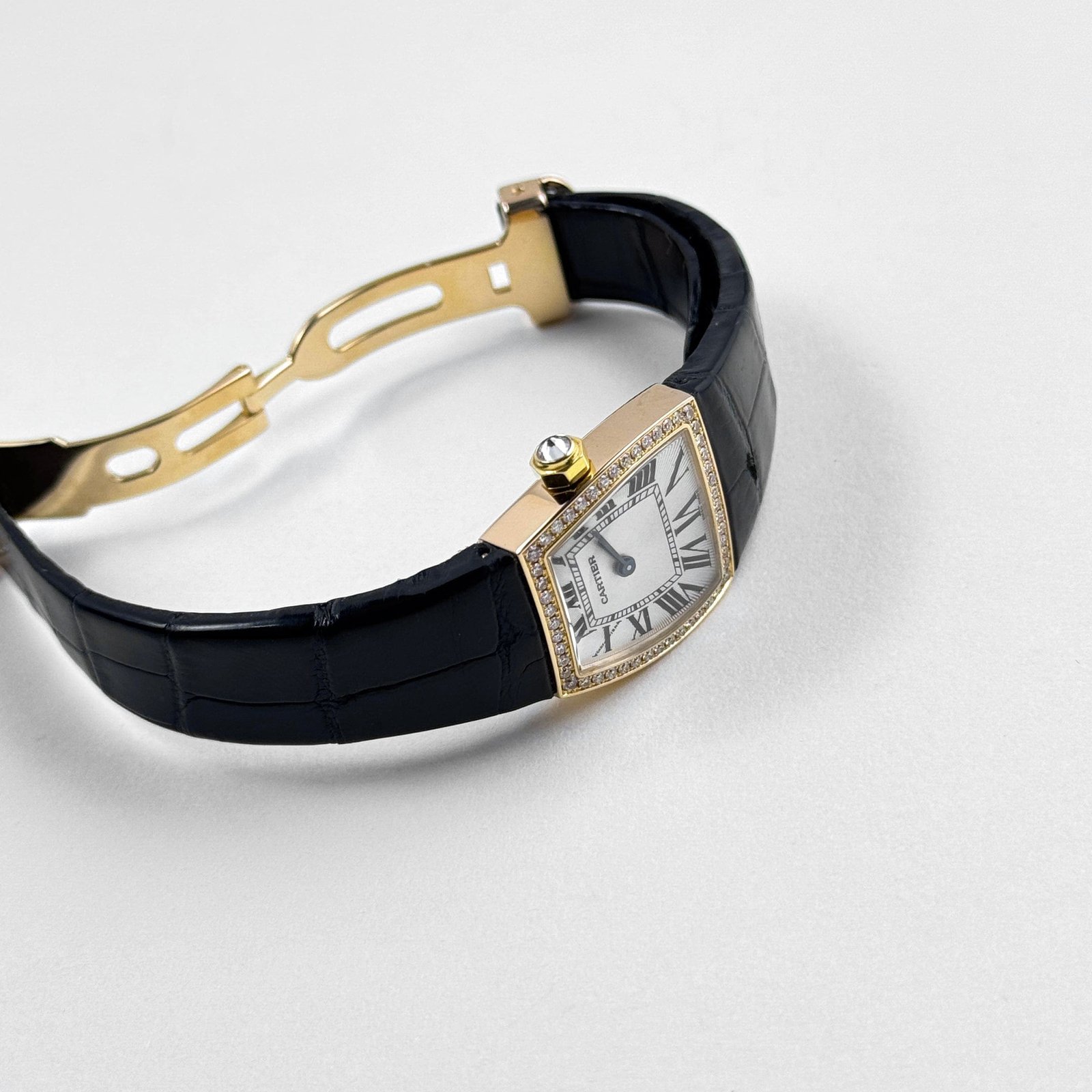 cartier-la-dona-2903-yellow-gold-diamond-bezel-alligator-cartier-1129657436