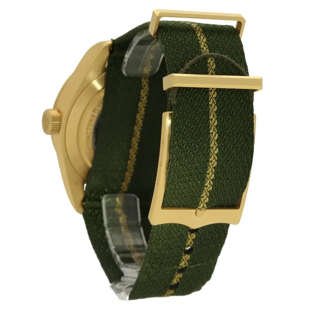 imgi_4_a0b46c419f344528aad13c06216cd09c;quality=90