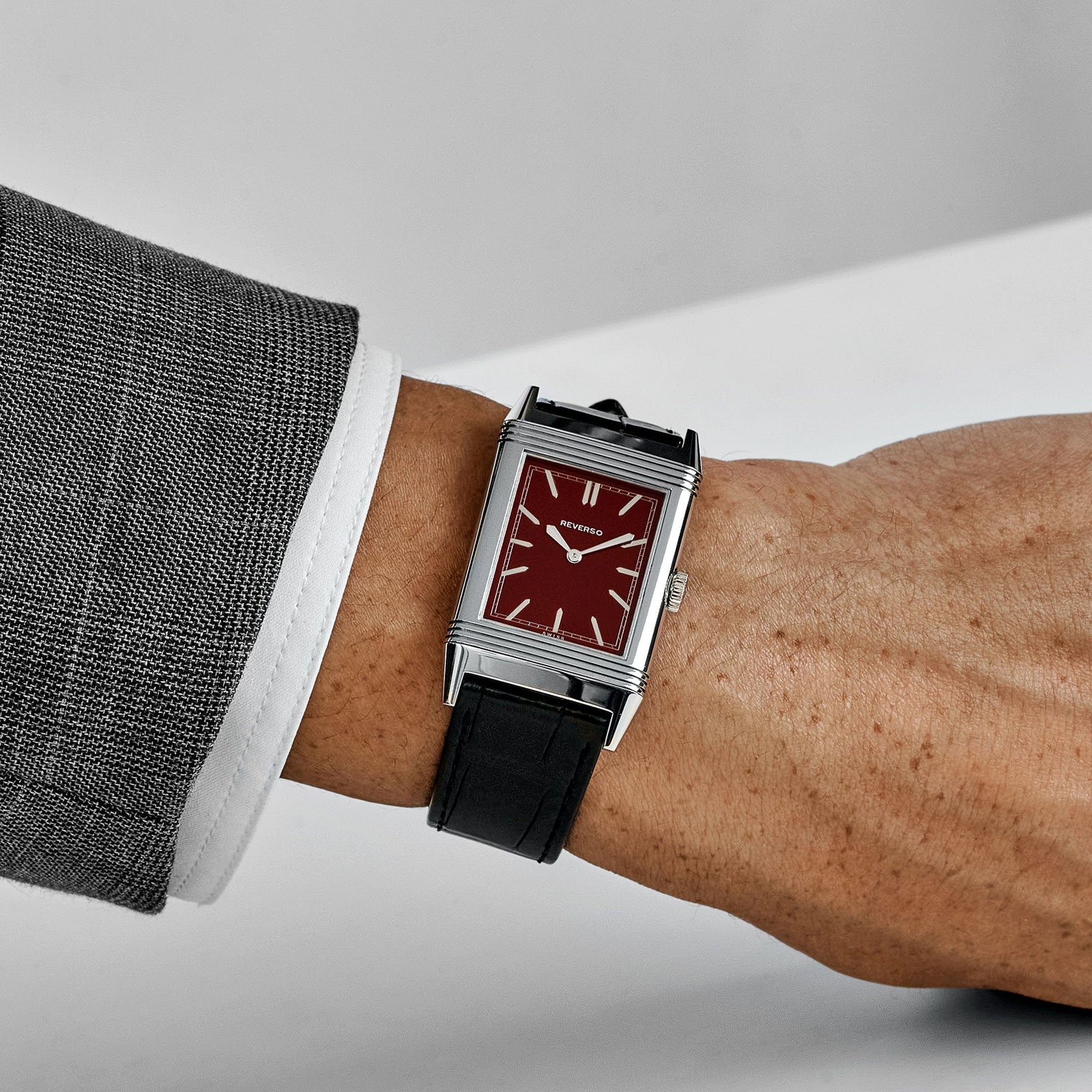 jaeger-lecoultre-reverso-277-8-62-stainless-steel-red-dial-special-1931-rouge-edition-jaeger-lecoultre-1209633489