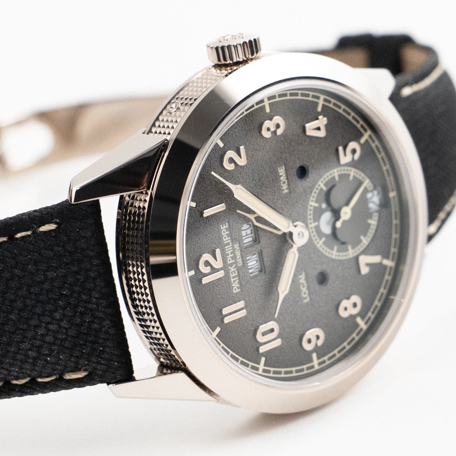 patek-philippe-complications-5326g-001-white-gold-grey-dial-2025-patek-philippe-1221435372