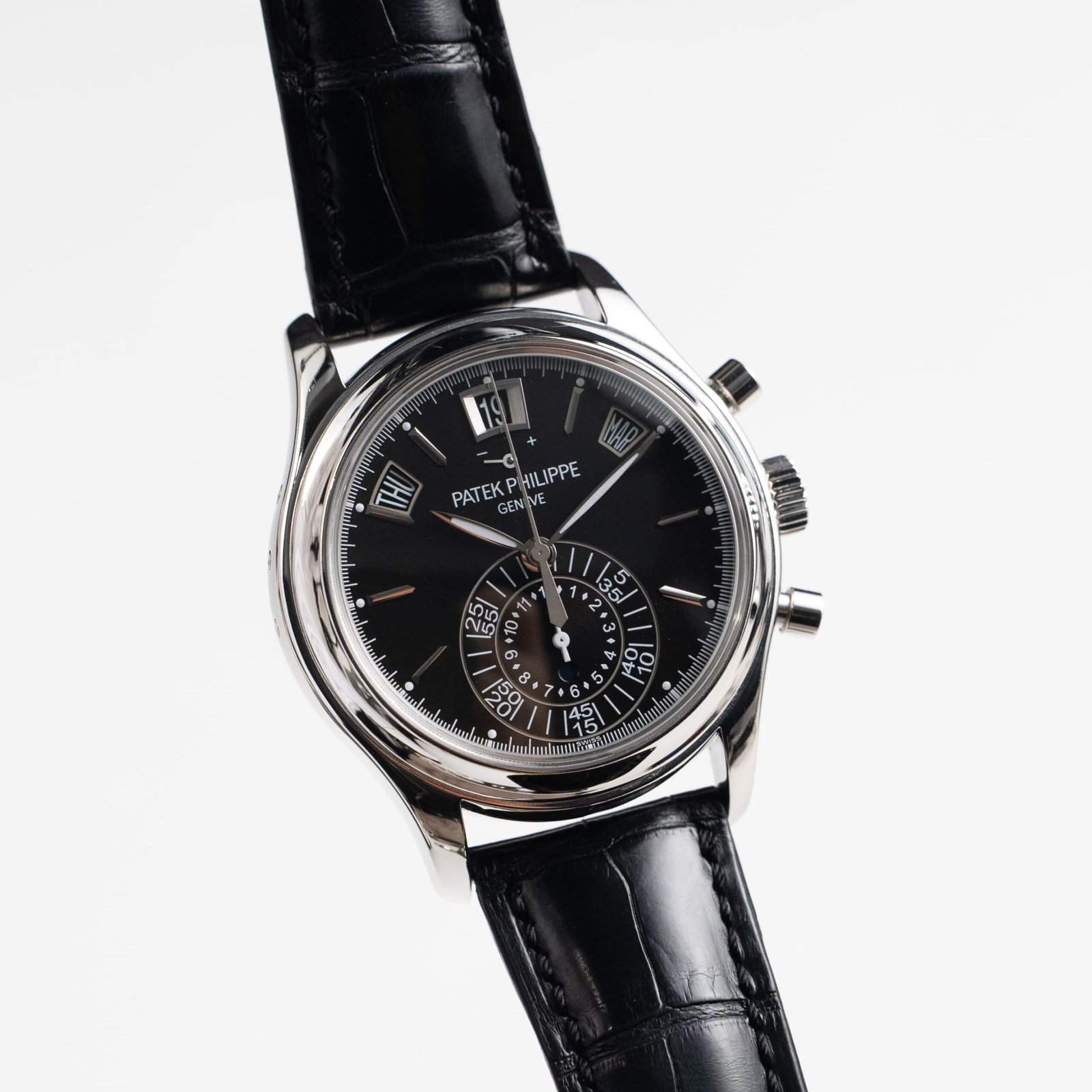 patek-philippe-complications-5960p-016-annual-calendar-chronograph-platinum-black-dial-2013-patek-philippe-1230453010