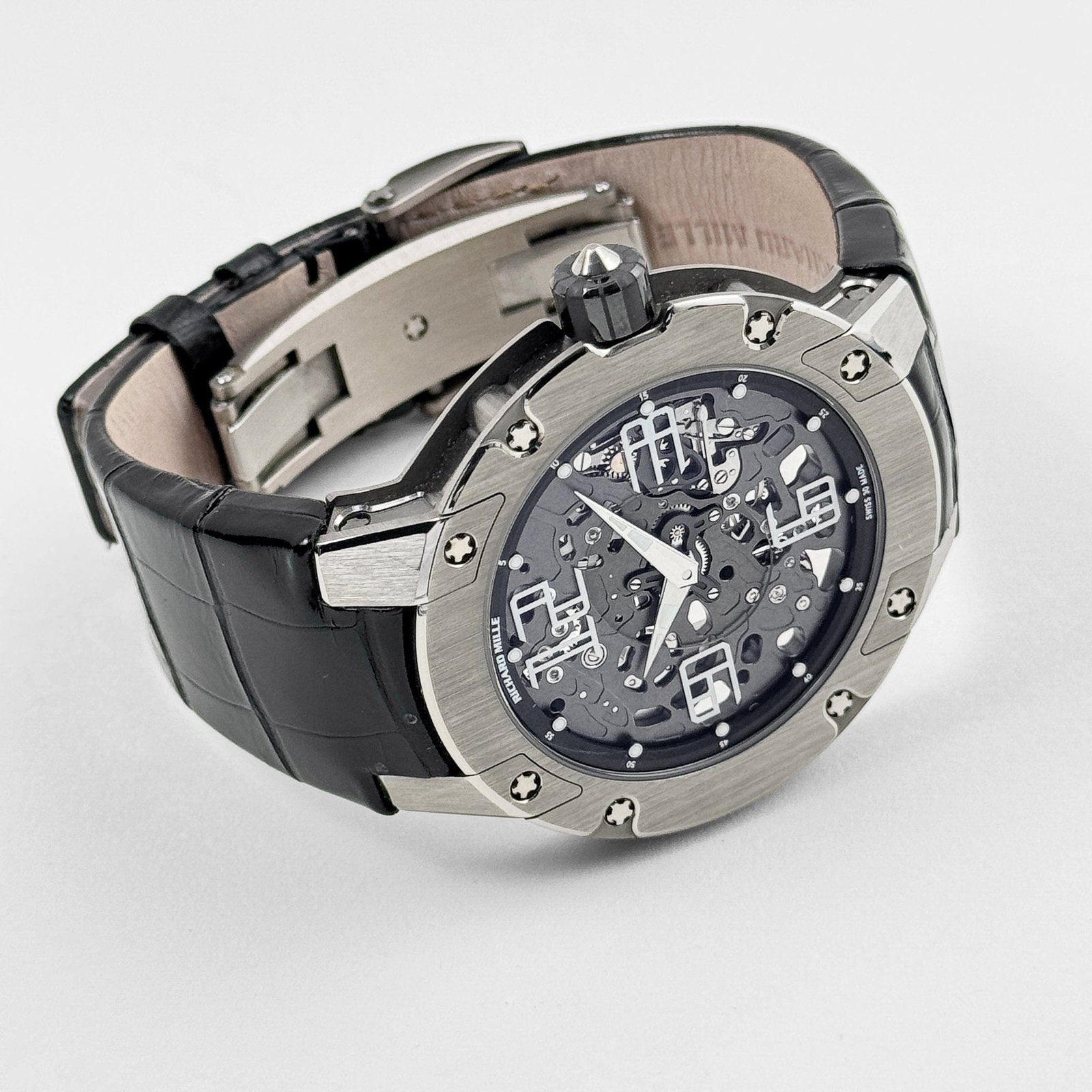 richard-mille-rm-033-extra-flat-automatic-titanium-carbon-tpt-richard-mille-1174340896