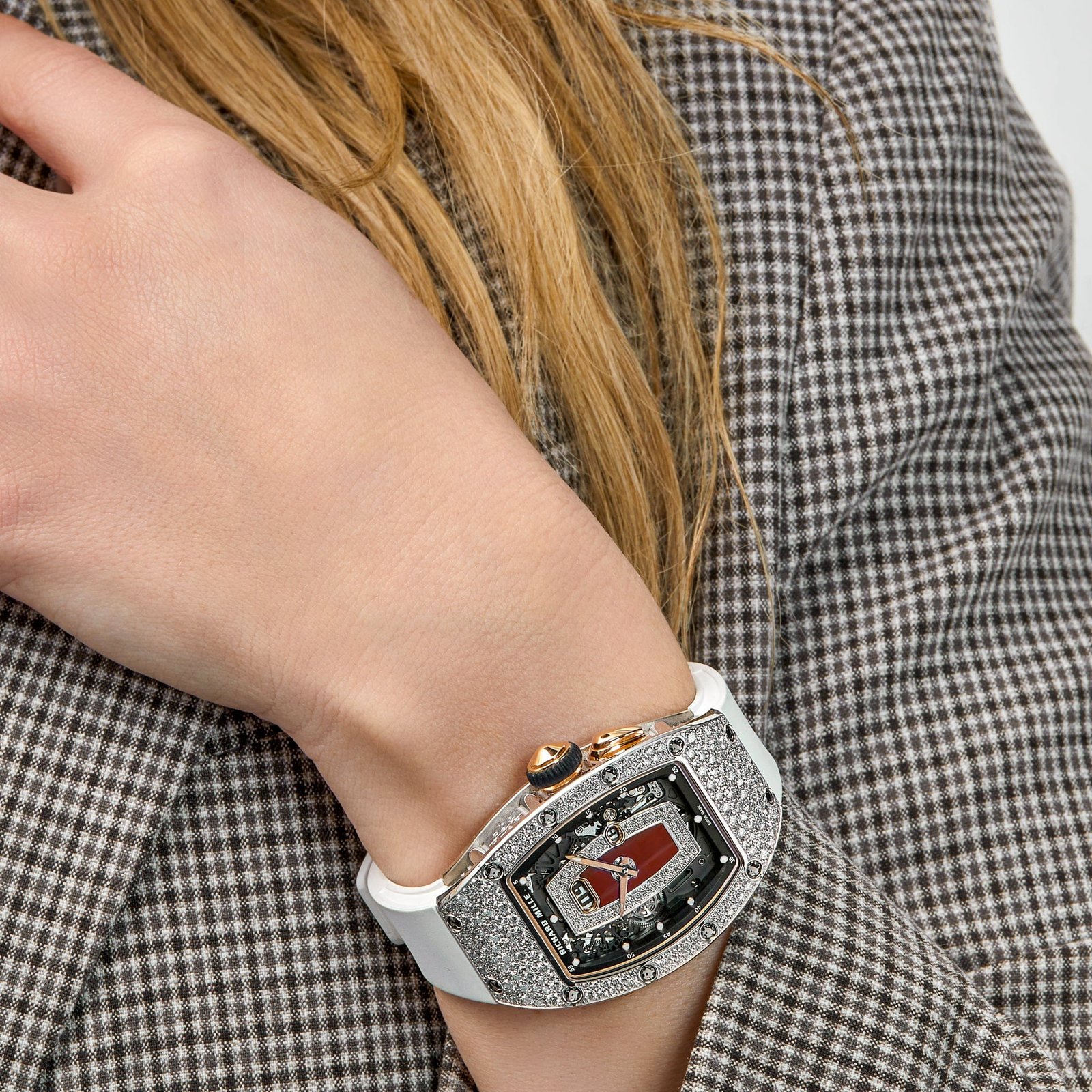 richard-mille-rm-037-white-gold-snow-diamond-set-2023-richard-mille-40654470086900