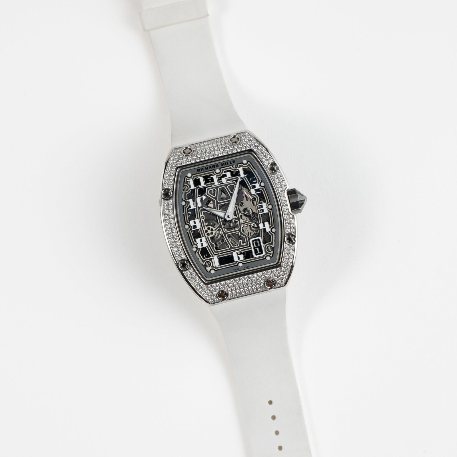 richard-mille-rm-67-01-lifestyle-extra-flat-white-gold-diamond-set-2019-richard-mille-1212777506