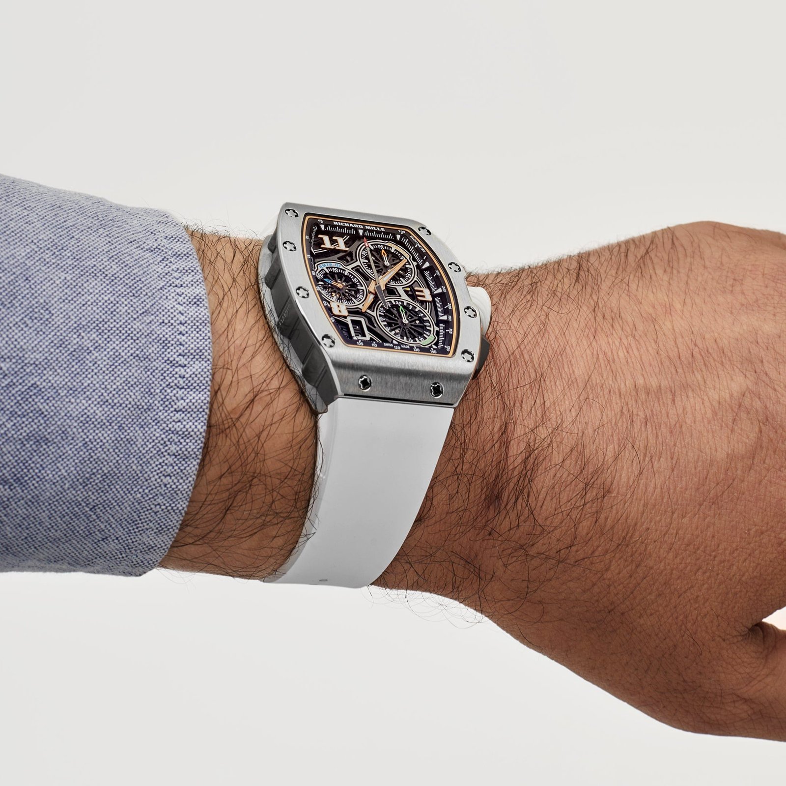 richard-mille-rm-72-01-lifestyle-in-house-chronograph-titanium-richard-mille-42986383638772