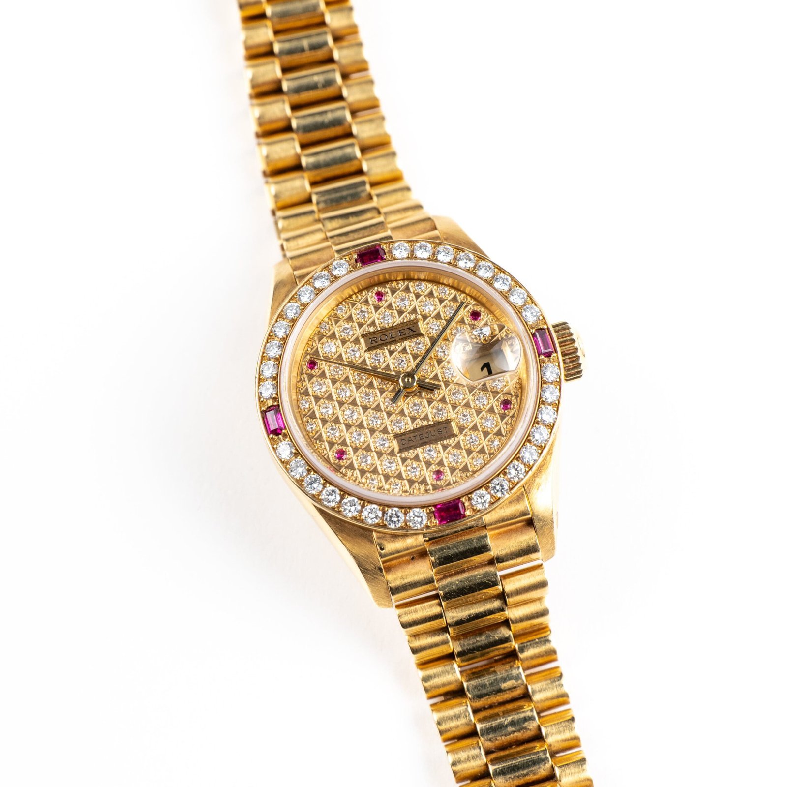 rolex-datejust-79068-ladies-yellow-gold-diamond-ruby-dial-and-bezel-1995-rolex-1211699209