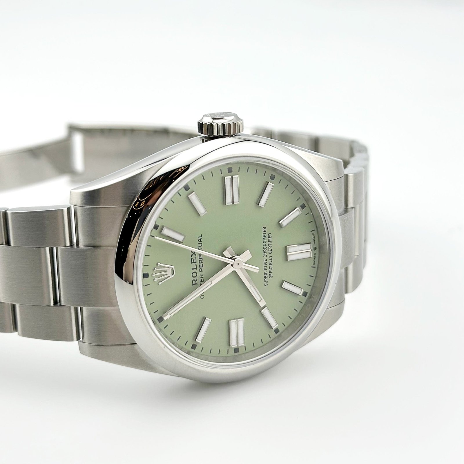 rolex-oyster-perpetual-41-134300-stainless-steel-pistachio-dial-2026-rolex-1218154623